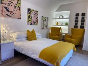 1 bedroom, iron/ironing board, WiFi, bed sheets - Modern Studio Apartment Close to City Centre (Cardiff)