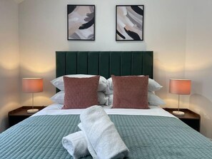 1 chambre, fer et planche à repasser, Wi-Fi, draps fournis