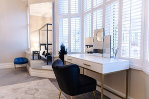 5 Schlafzimmer, Bügeleisen/Bügelbrett, WLAN, Bettwäsche