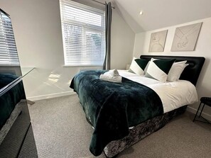 1 camera, ferro/asse da stiro, Wi-Fi, lenzuola