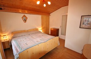 2 bedrooms, free WiFi, bed sheets - Casa Katia (Falcade)