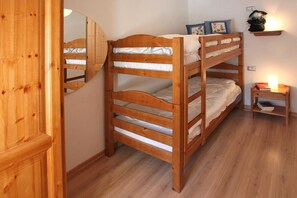 1 bedroom, free WiFi, bed sheets