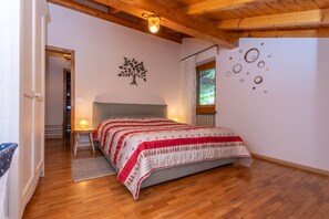 2 bedrooms, free WiFi, bed sheets - Casa Fagher (Falcade)