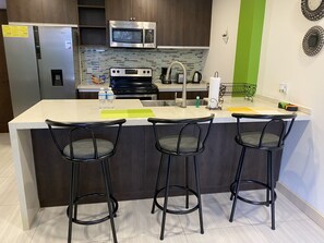 Apartment | Private kitchen - Elegant 1BR Apt with Pool (Kingston)