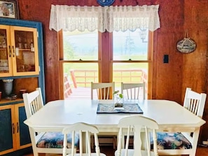 Familie cottage | Dineren in de kamer