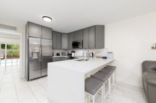 Sunshine State of Mind House