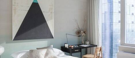 Room | Individually decorated, individually furnished, desk, laptop workspace