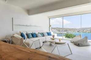 6 bedrooms - Villa Channel II in Psarou Mykonos (Mykonos)