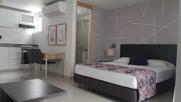 1 chambre, fer et planche Ă  repasser, Wi-Fi, draps fournis