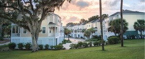 Exterior - Edisto Island "EDI-Slow" SC King Cotton Villas Resort–3BD/4BA Presidential Suite (Edisto Island)