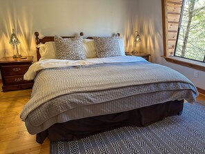 3 bedrooms, iron/ironing board, travel crib, WiFi