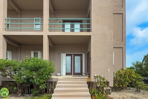 Exterior detail - Caribbean condo with ocean view, on-site pool, & private balcony (San Pedro)