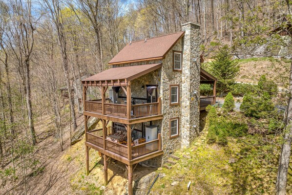 المنشأة من الخارج