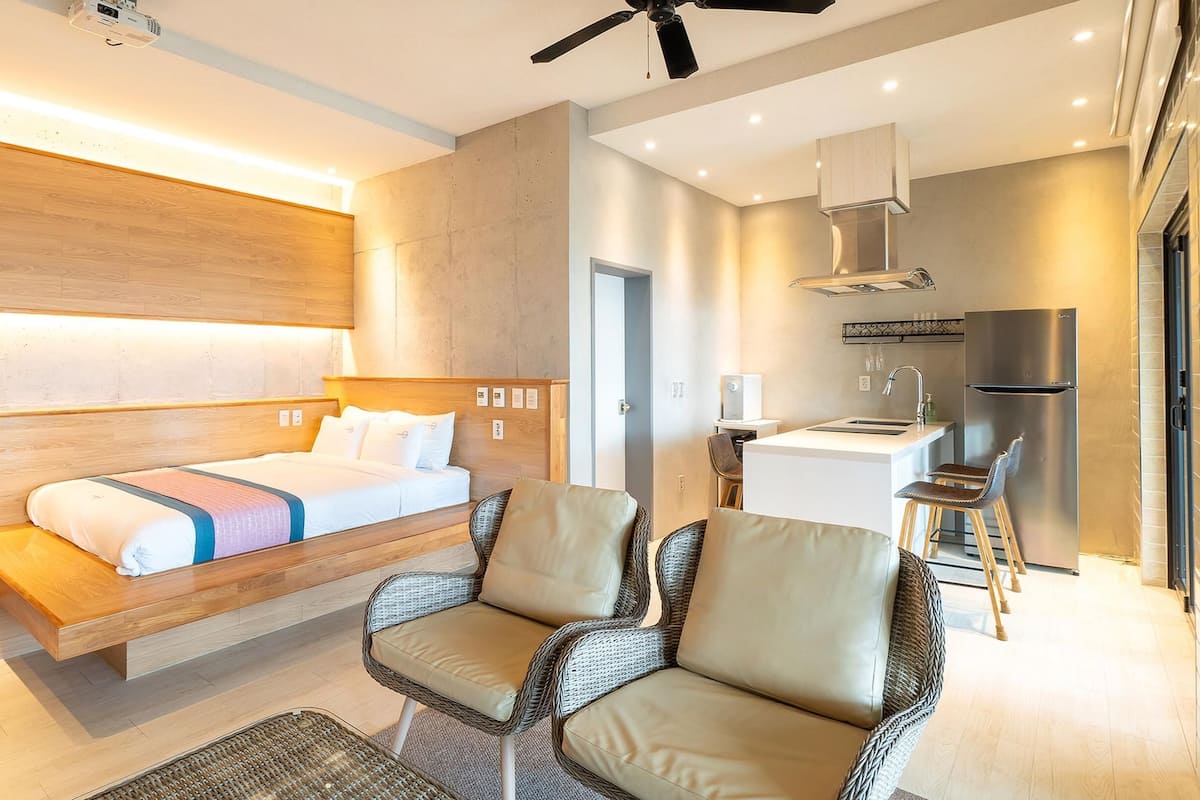 Basic Room, 1 Bedroom (101 Suite Memory (Pool Not Available)) | 1 bedroom, free WiFi