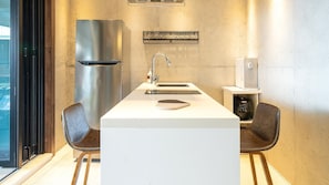 Basic Room, 1 Bedroom (102(Additional fee incurred for pool)) | 1 bedroom, free WiFi