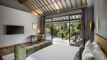 Deluxe Villa, 2 Bedrooms, Bathtub, Pool View | 2 bedrooms, premium bedding, in-room safe, desk