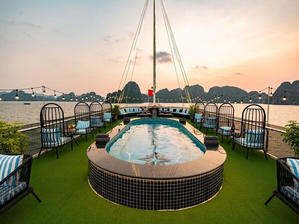 Terrace/patio - Maia Cruise (Tuan Chau)