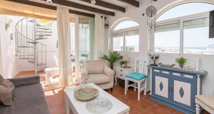 Casa El Encanto, overlooking the sea.