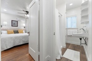 Unclassified image, 5 of 38, button - Charming Duplex Retreat Steps from Downtown Visalia (Visalia)