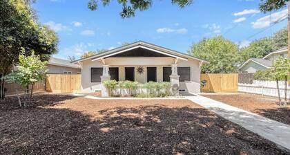 Charming Duplex Retreat Steps from Downtown Visalia