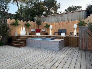 Pool - Villa Biscouette in the "44 Hectares" with jacuzzi (Lège-Cap-Ferret)