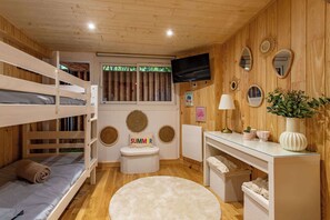 3 Schlafzimmer, Bügeleisen/Bügelbrett, Internetzugang