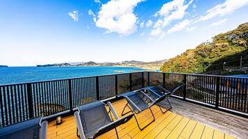 Villa | Terrace/patio