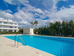 Pool - Belaire 3 bedroom apartment with terrace and shared pools (Estepona)