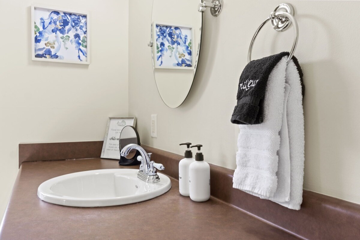 Photo 19 of Travelers Rest Pet-Friendly 3BR, Porch & Grill