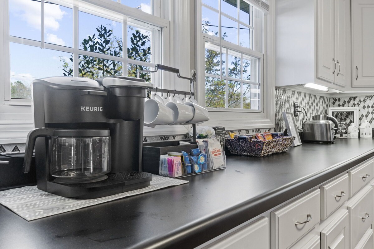 Photo 13 of Travelers Rest Pet-Friendly 3BR, Porch & Grill
