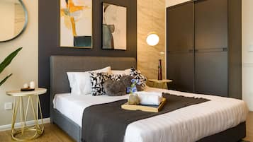 Presidential Suite | Individually decorated, individually furnished, desk, laptop workspace