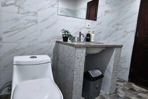 Superior Room | Bathroom