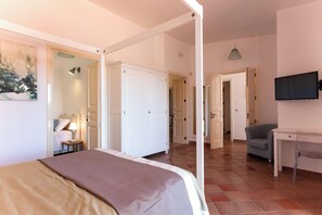 Standard Villa, Multiple Bedrooms (Villa Nice Dream With Pool And) | 6 bedrooms, free WiFi, bed sheets - Villa Nice Dream With Pool And Terrace (Neviano)