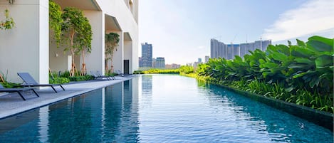 室外泳池