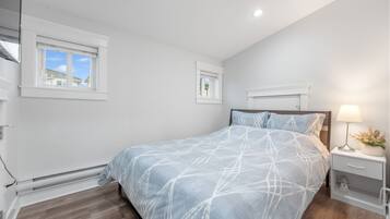 2 bedrooms, in-room safe, free WiFi, bed sheets