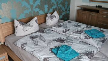 2 quartos, Wi-Fi de cortesia, roupa de cama