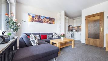 Televisión, tenis de mesa y estéreo