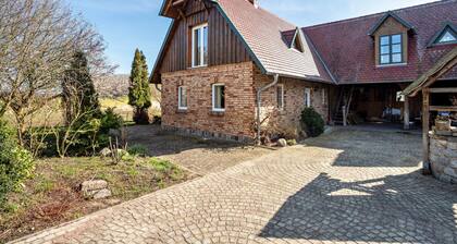 Apartment 'Hof Verchen Nahe Kummerower See' with Private Terrace, Private Garden and Wi-Fi