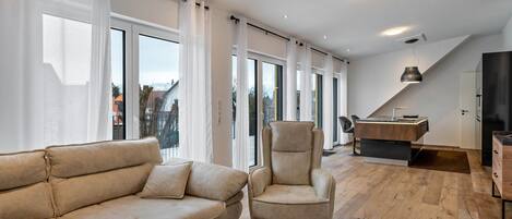 تلفزيون، ألعاب فيديو، مشغل دي في دي، ستيريو