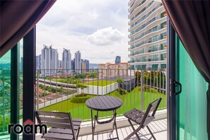 Deluxe Suite | City view - Datum Jelatek Sky Residence Roam (Ampang)