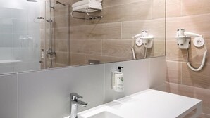Bathroom - B&B Hotel Lleida  (Lleida)