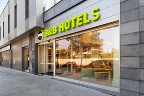 Double Room | View from property - B&B Hotel Lleida  (Lleida)
