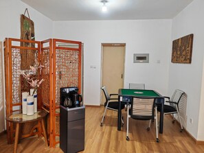 City Apartment | Premium bedding, down comforters, memory foam beds, free minibar - YuJian Meet You (Chengdu)