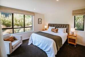 4 Schlafzimmer, Bügeleisen/Bügelbrett, kostenloses WLAN, Bettwäsche