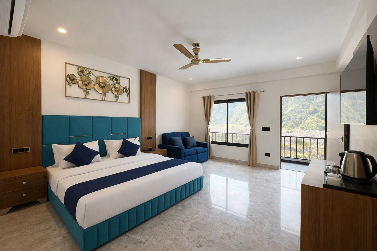 Deluxe Room | Free WiFi, bed sheets