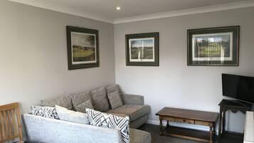 Cottage, 2 Bedrooms | Living area | 42-inch LCD TV with digital channels