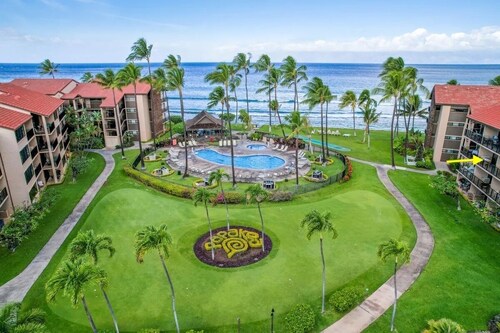 MARCH SPECIAL! Whale Watching, Ocean Views & Chic Kapalua Condo—No Resort Fees