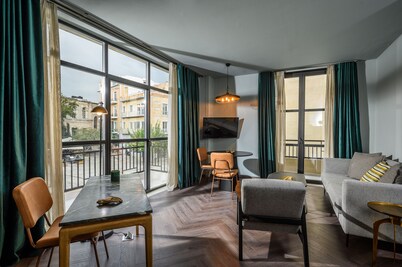 Pagopoieion Suites