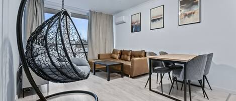 Comfort Studio Suite | Iron/ironing board, free WiFi, bed sheets