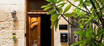 Charming Central Townhouse in Sliema 